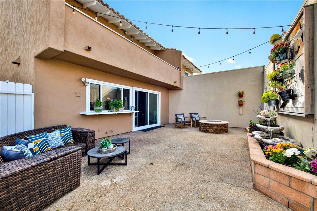 10555 La Rosa Circle