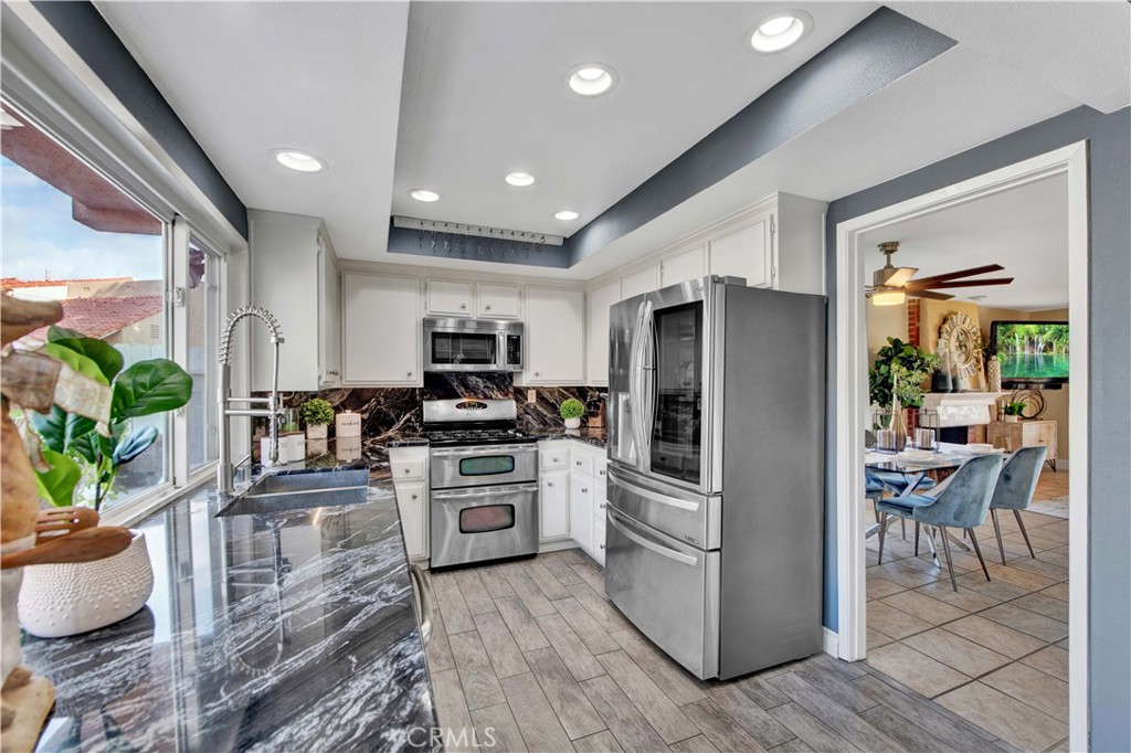 10555 La Rosa Circle