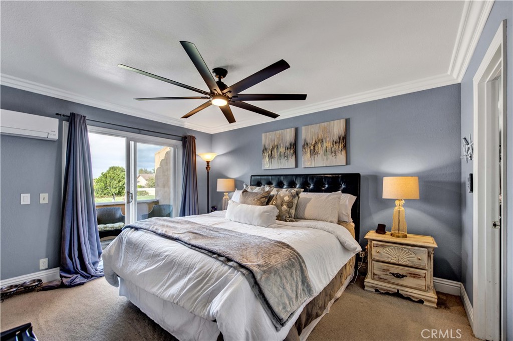 10555 La Rosa Circle