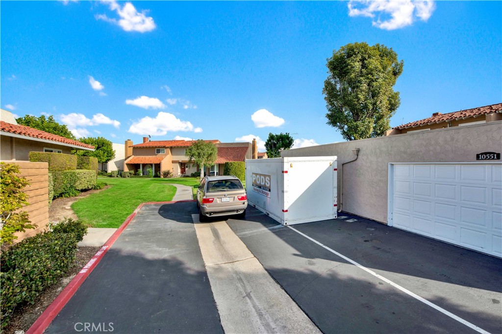 10555 La Rosa Circle