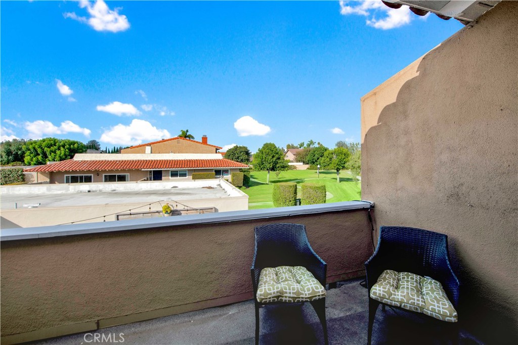 10555 La Rosa Circle
