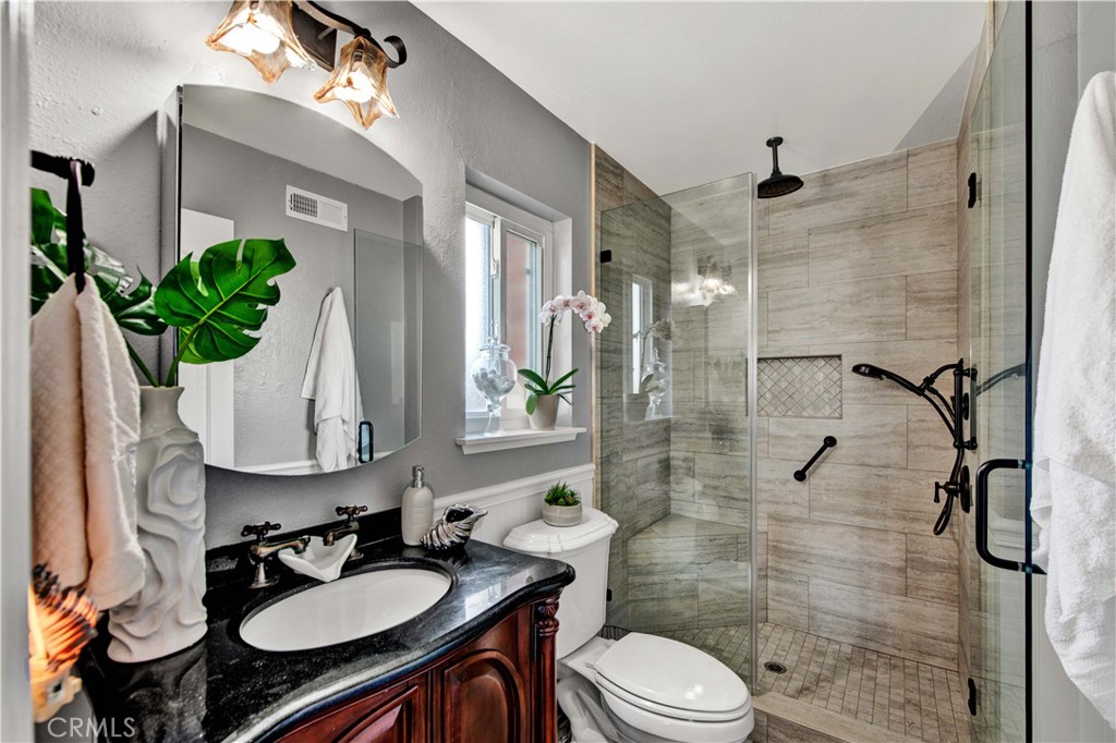 10555 La Rosa Circle