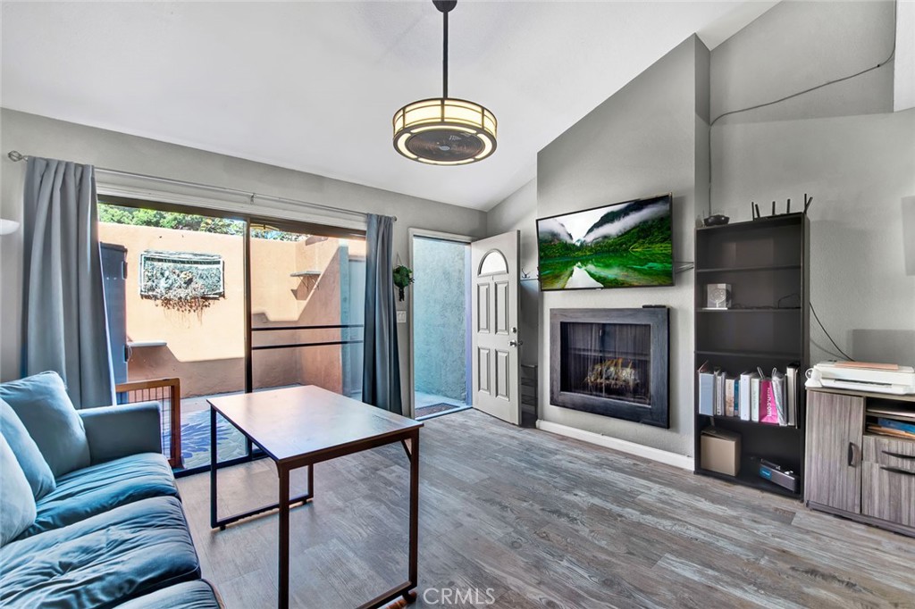 2900 Madison Ave B28