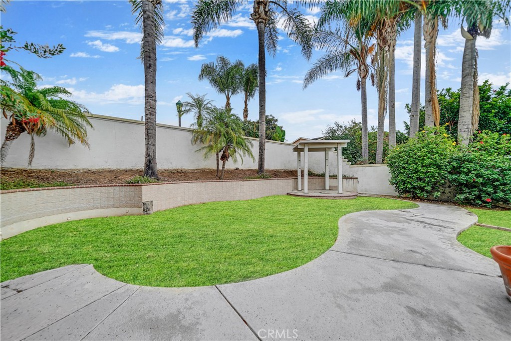 4491 Robinwood Cir