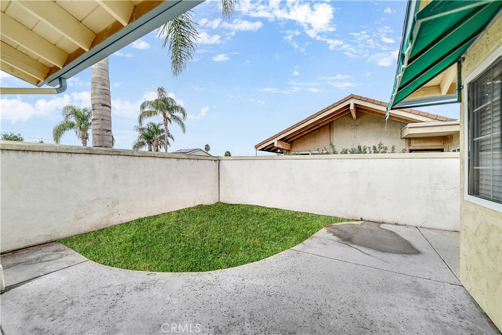 4491 Robinwood Cir