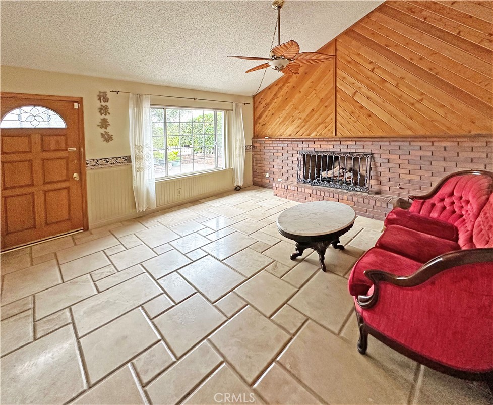 17972 Los Vasos Street