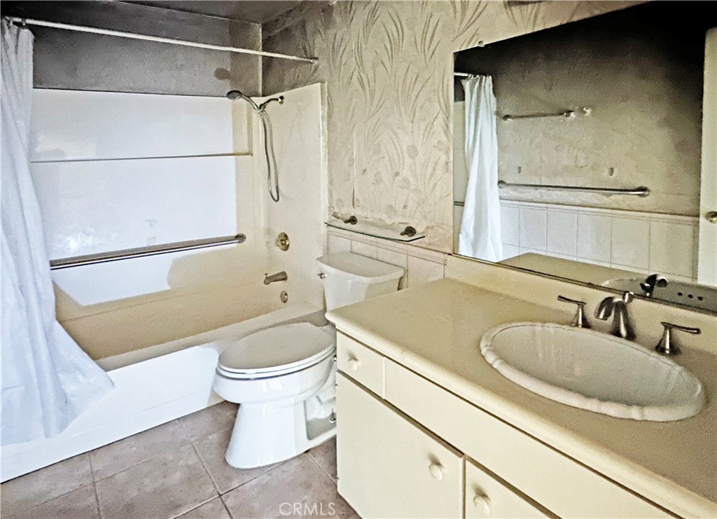 17972 Los Vasos Street