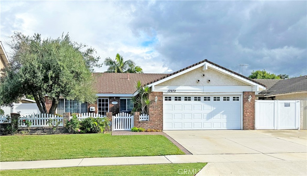 17972 Los Vasos Street