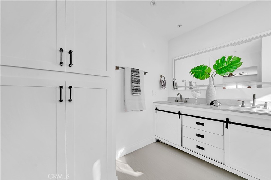 8696 La Playa Circle