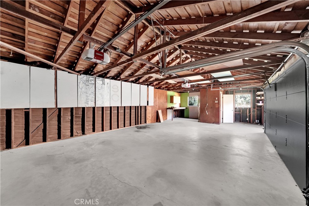 2124 N Olive Street