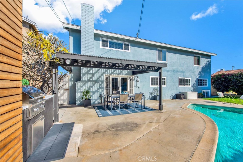 16583 Walnut Street