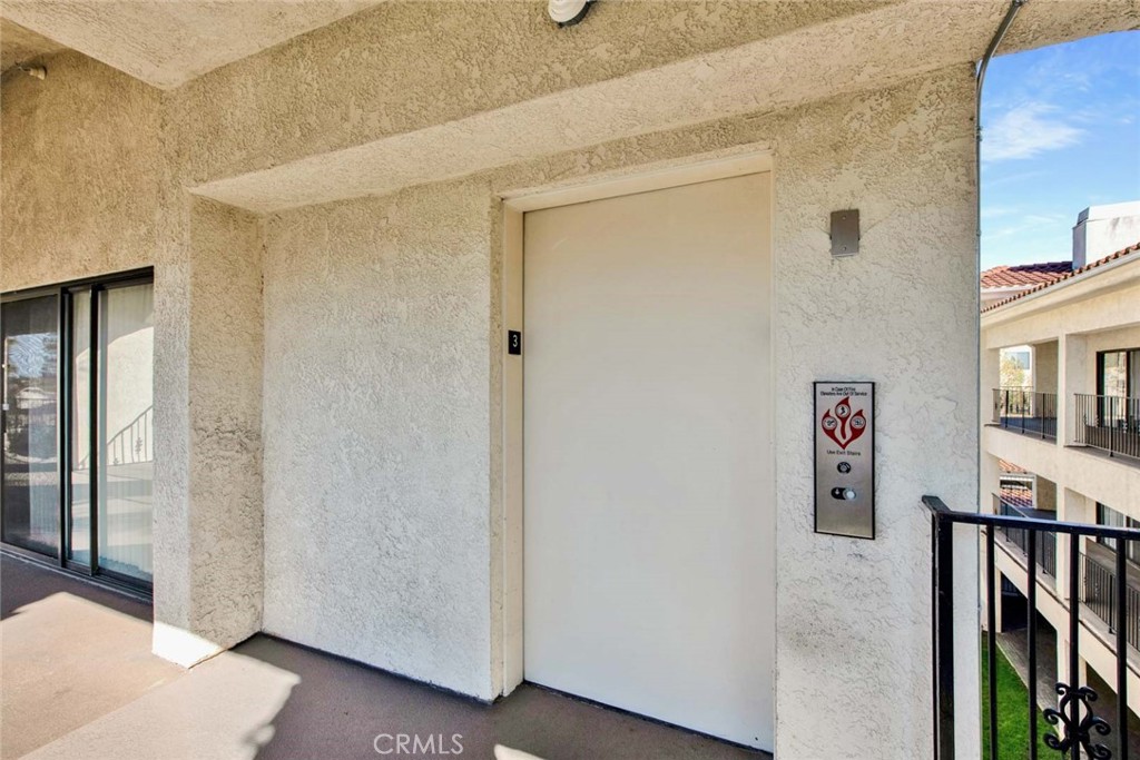 11630 Warner Avenue 610
