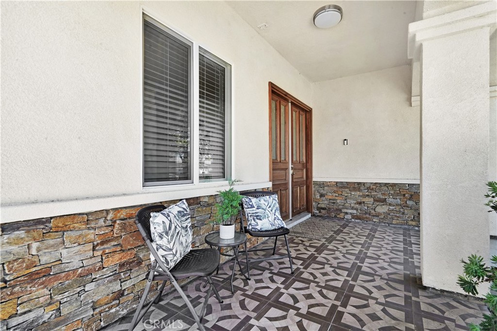 1010 W McFadden Avenue