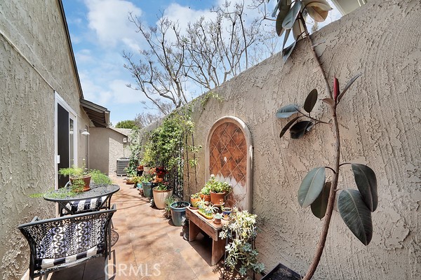 10738 Camino Real