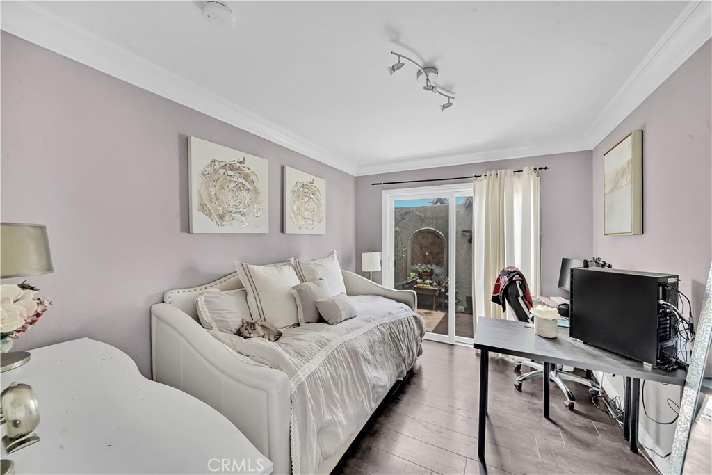 10738 Camino Real
