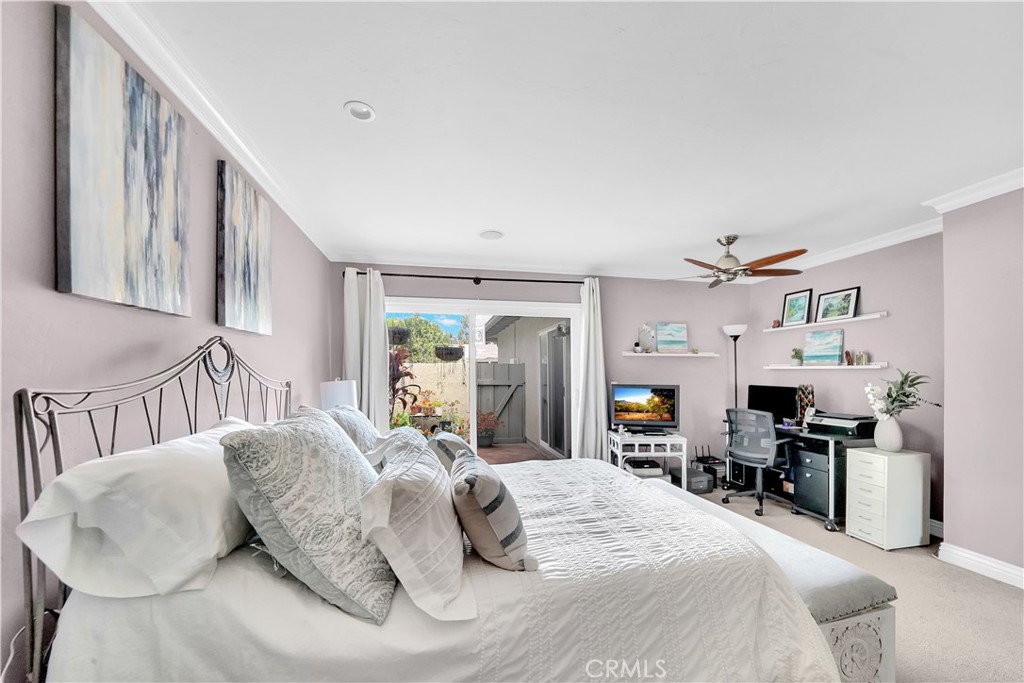 10738 Camino Real