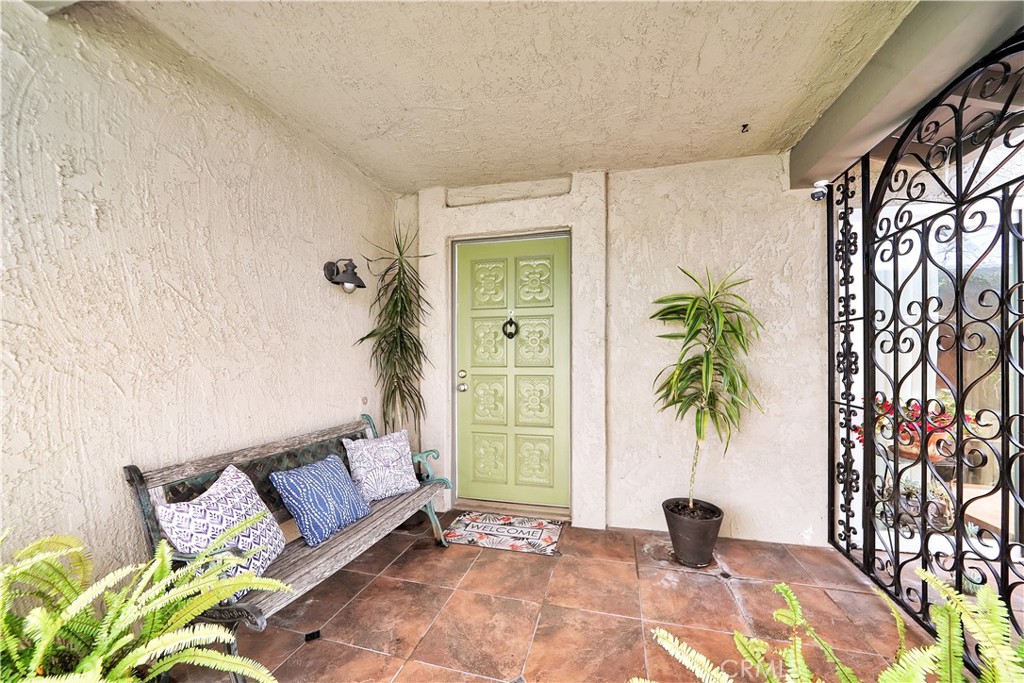 10738 Camino Real