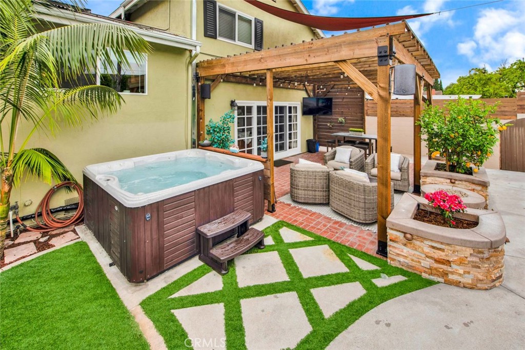 17157 Buttonwood
