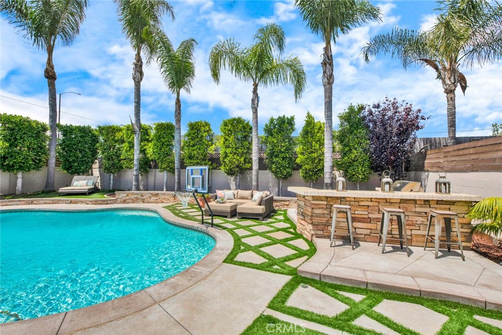 17157 Buttonwood