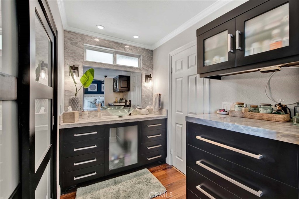 17157 Buttonwood