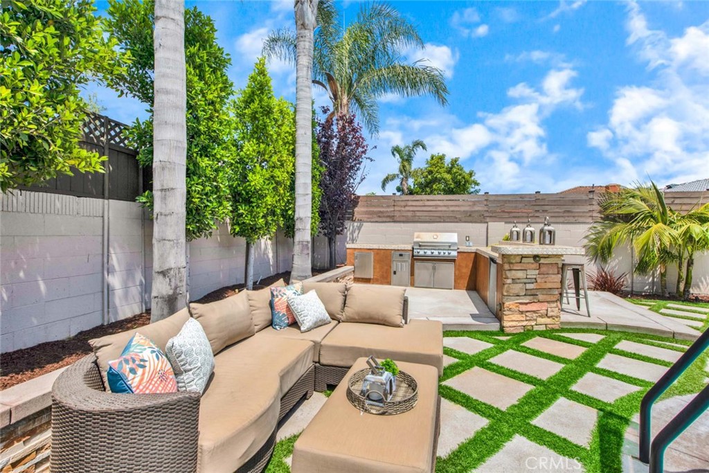 17157 Buttonwood