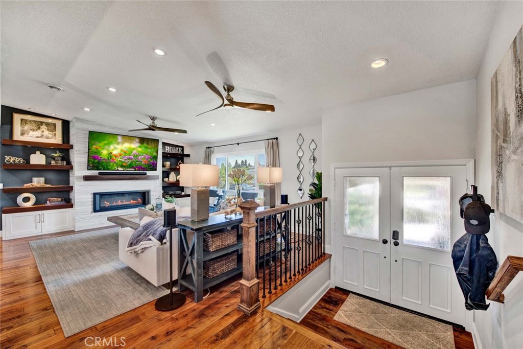 17157 Buttonwood