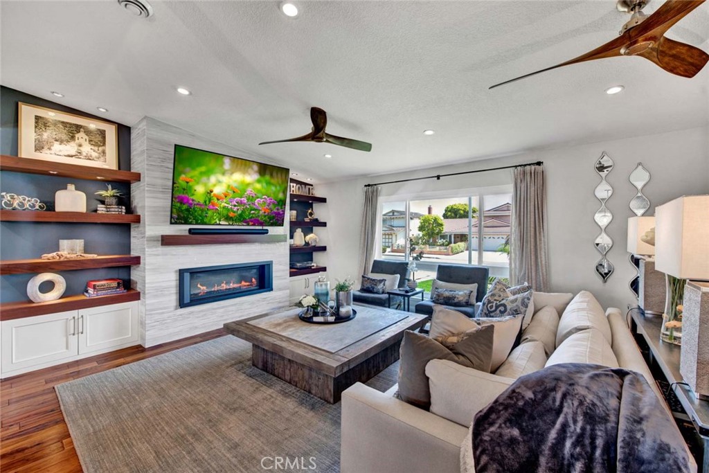 17157 Buttonwood