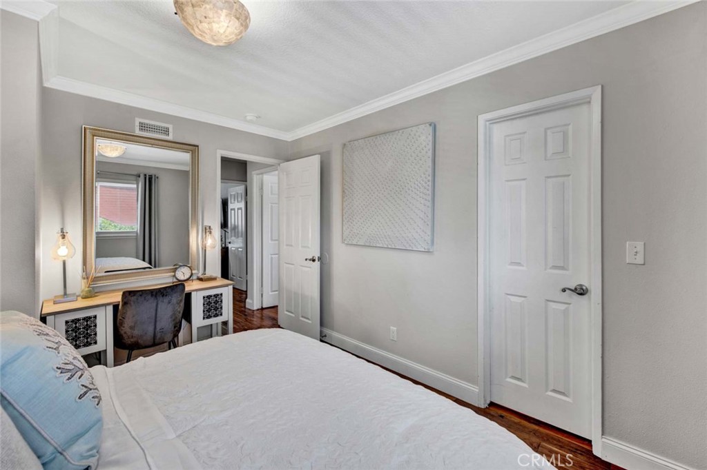 17157 Buttonwood