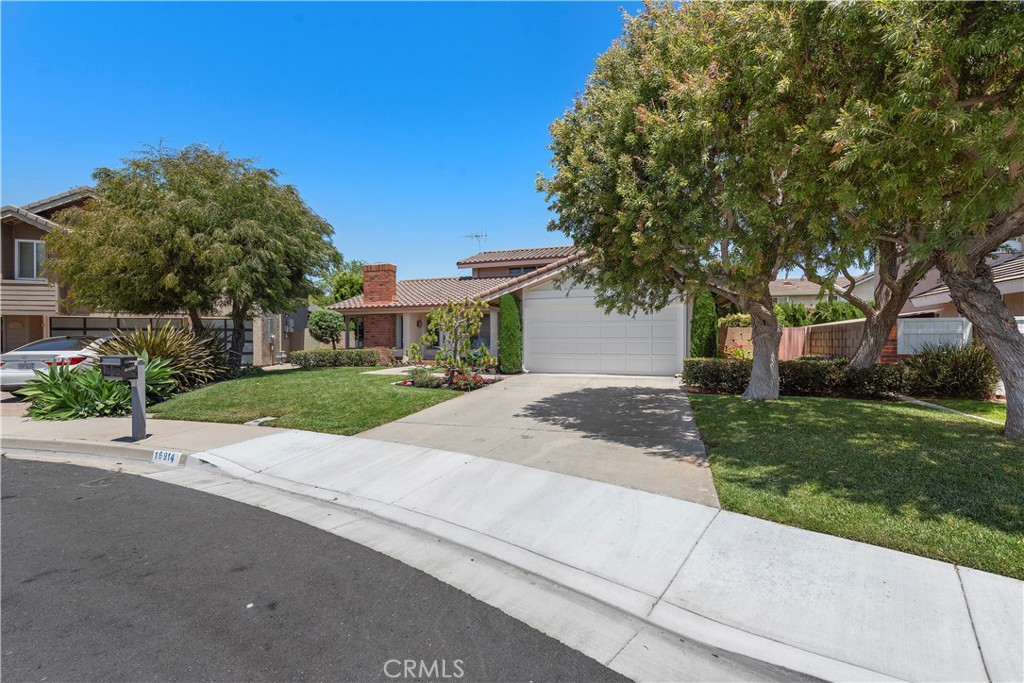 16914 Tahoma Street