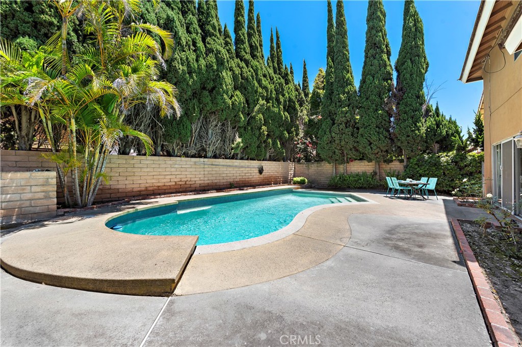 17026 Buttonwood Street
