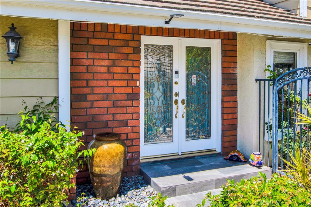 523 S Westford Street