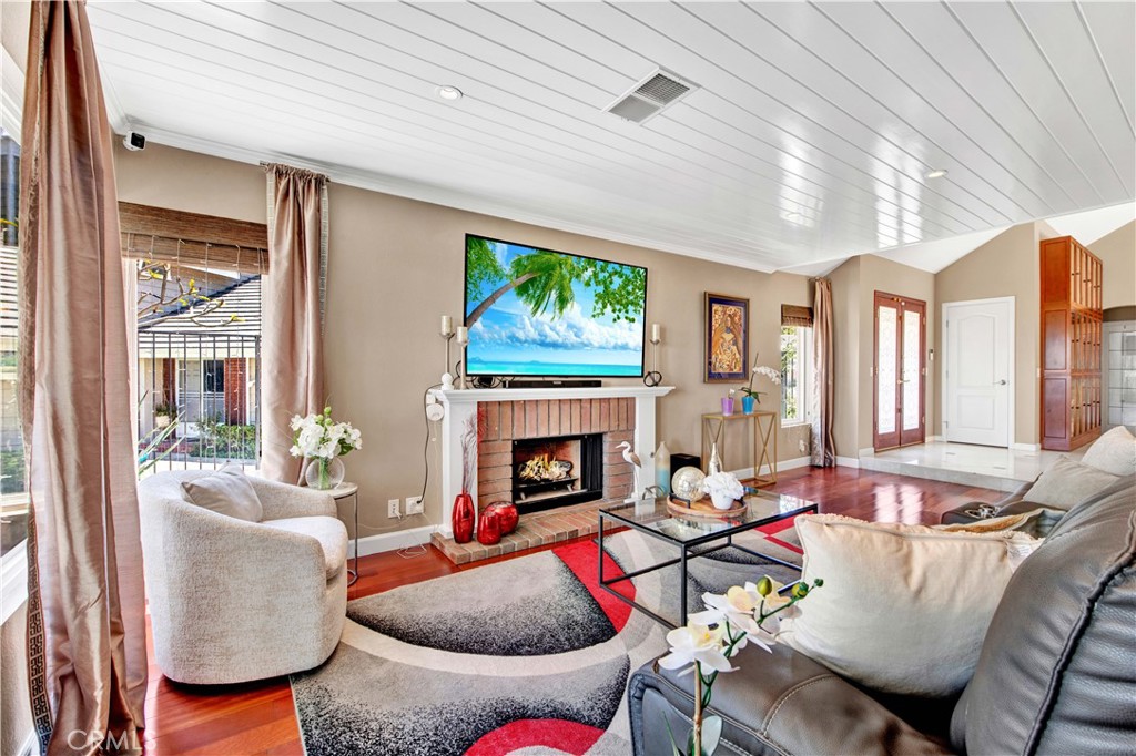 523 S Westford Street