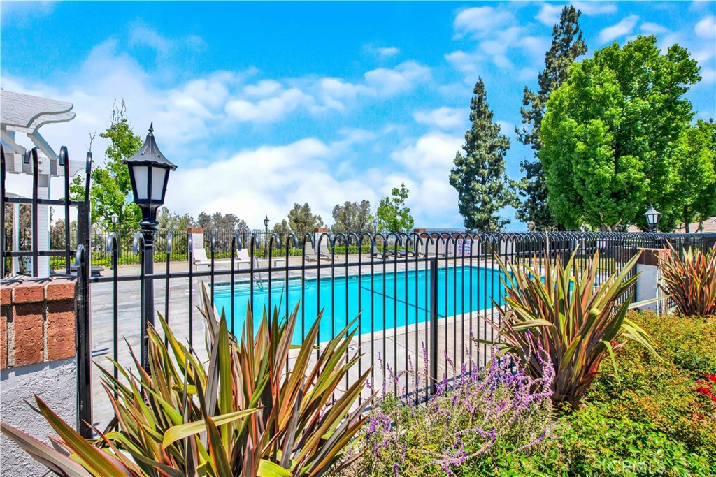 523 S Westford Street