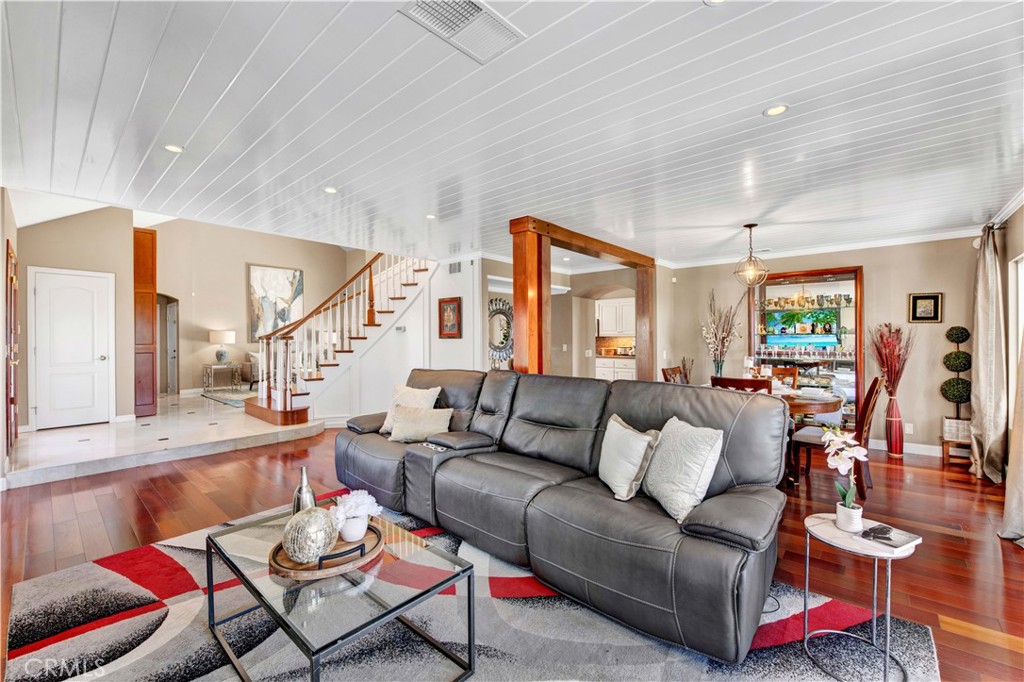 523 S Westford Street