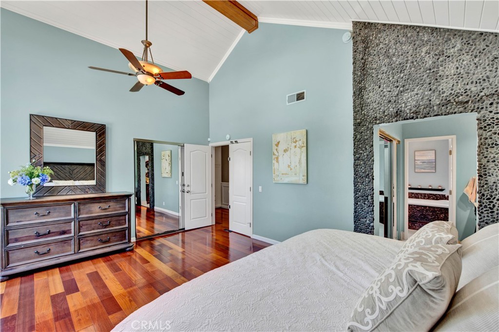 523 S Westford Street