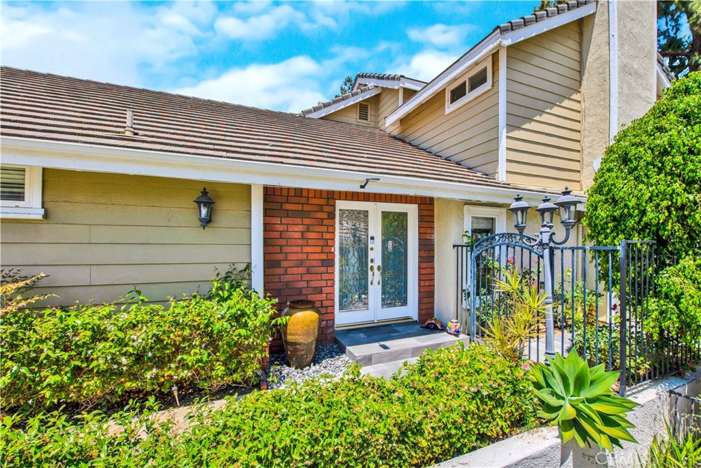 523 S Westford Street