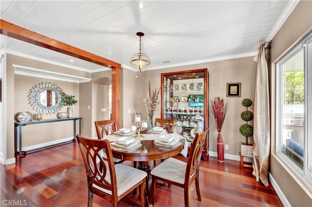 523 S Westford Street