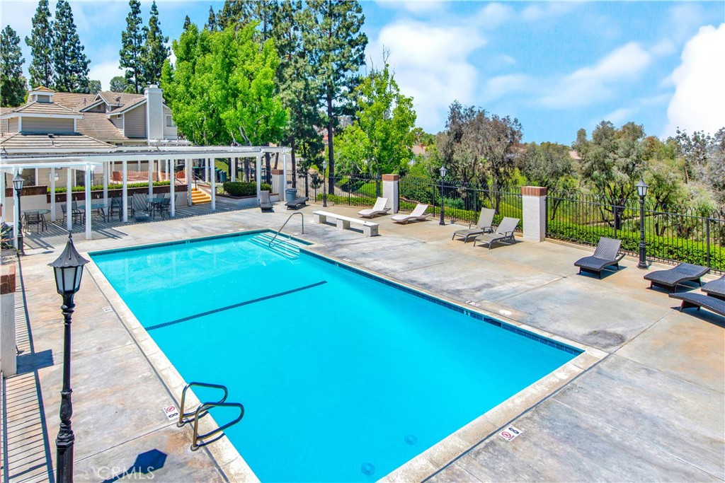 523 S Westford Street