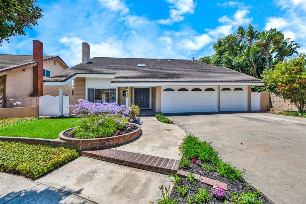 8840 Mockingbird Circle