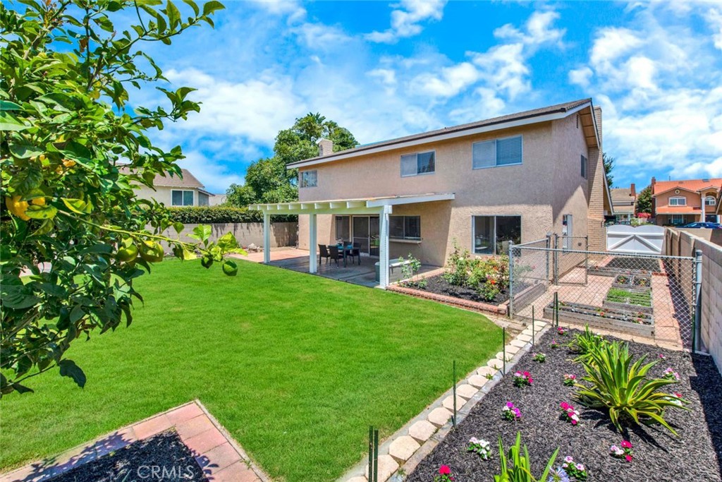 8840 Mockingbird Circle