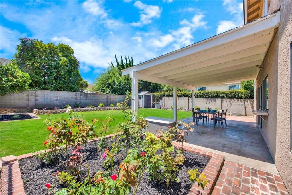 8840 Mockingbird Circle