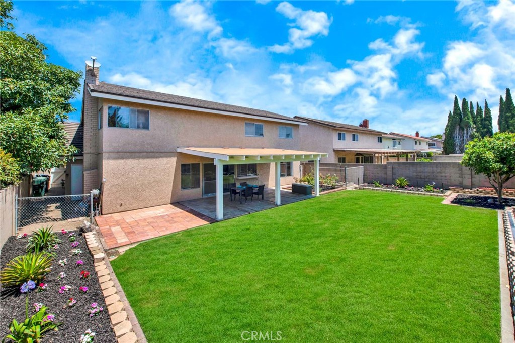 8840 Mockingbird Circle