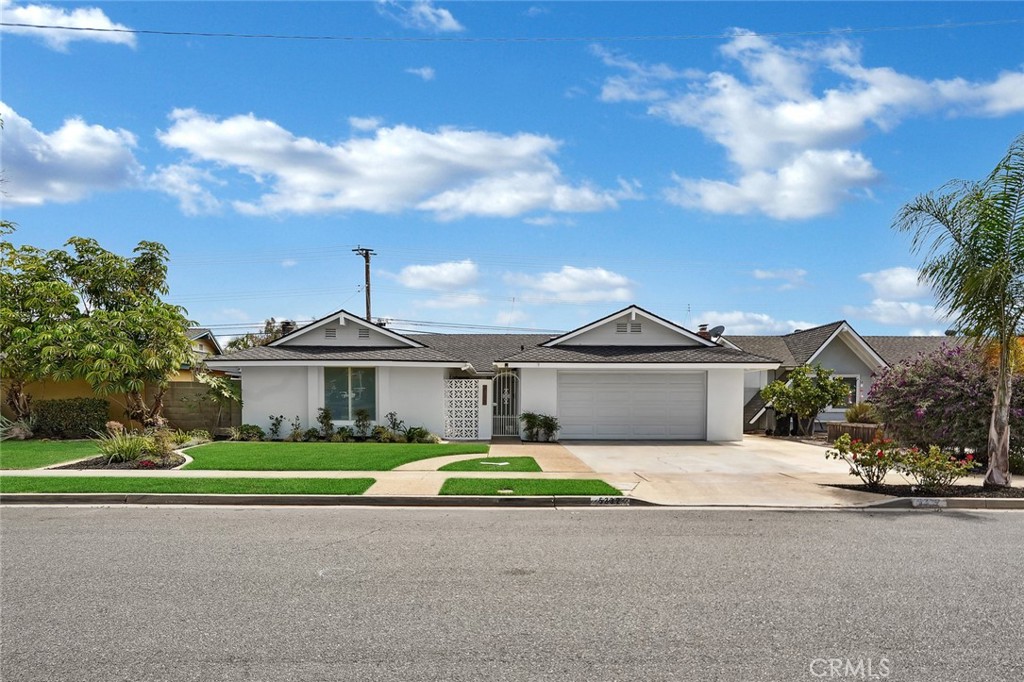 5332 Caliente Drive
