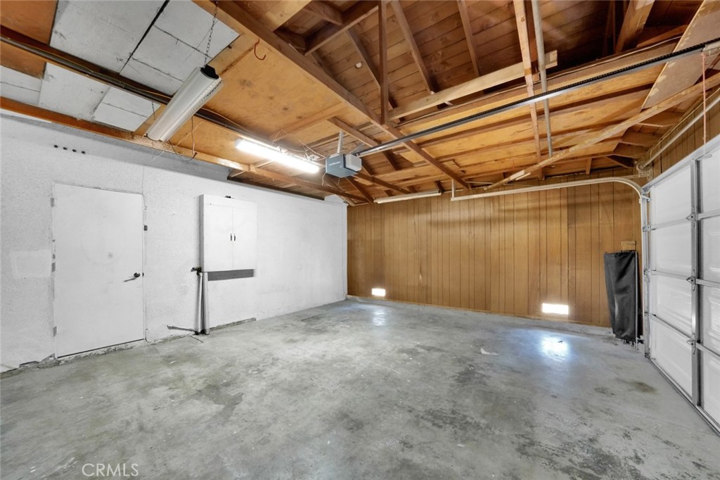 5332 Caliente Drive