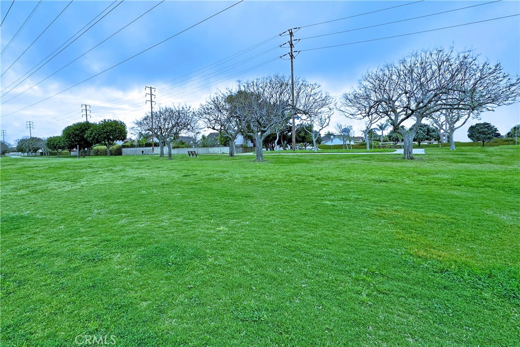 8881 Sailport Drive