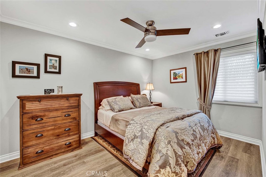 8881 Sailport Drive