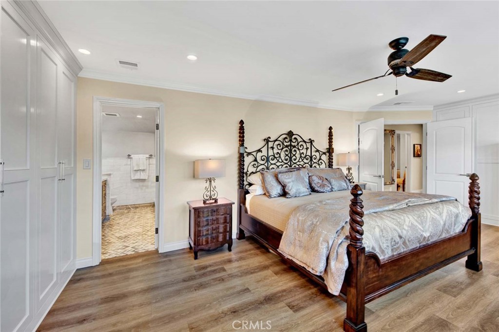 8881 Sailport Drive