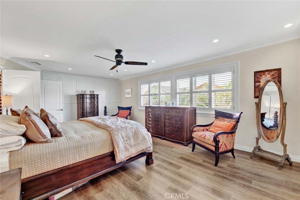 8881 Sailport Drive