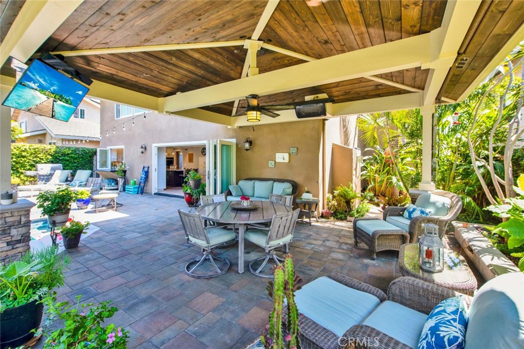 8881 Sailport Drive