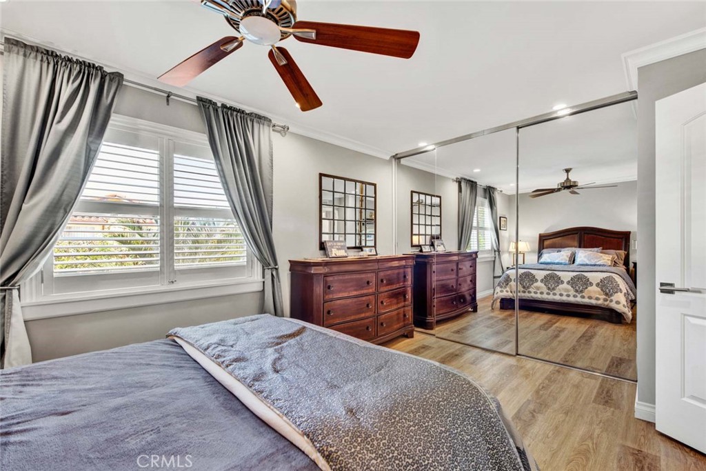 8881 Sailport Drive